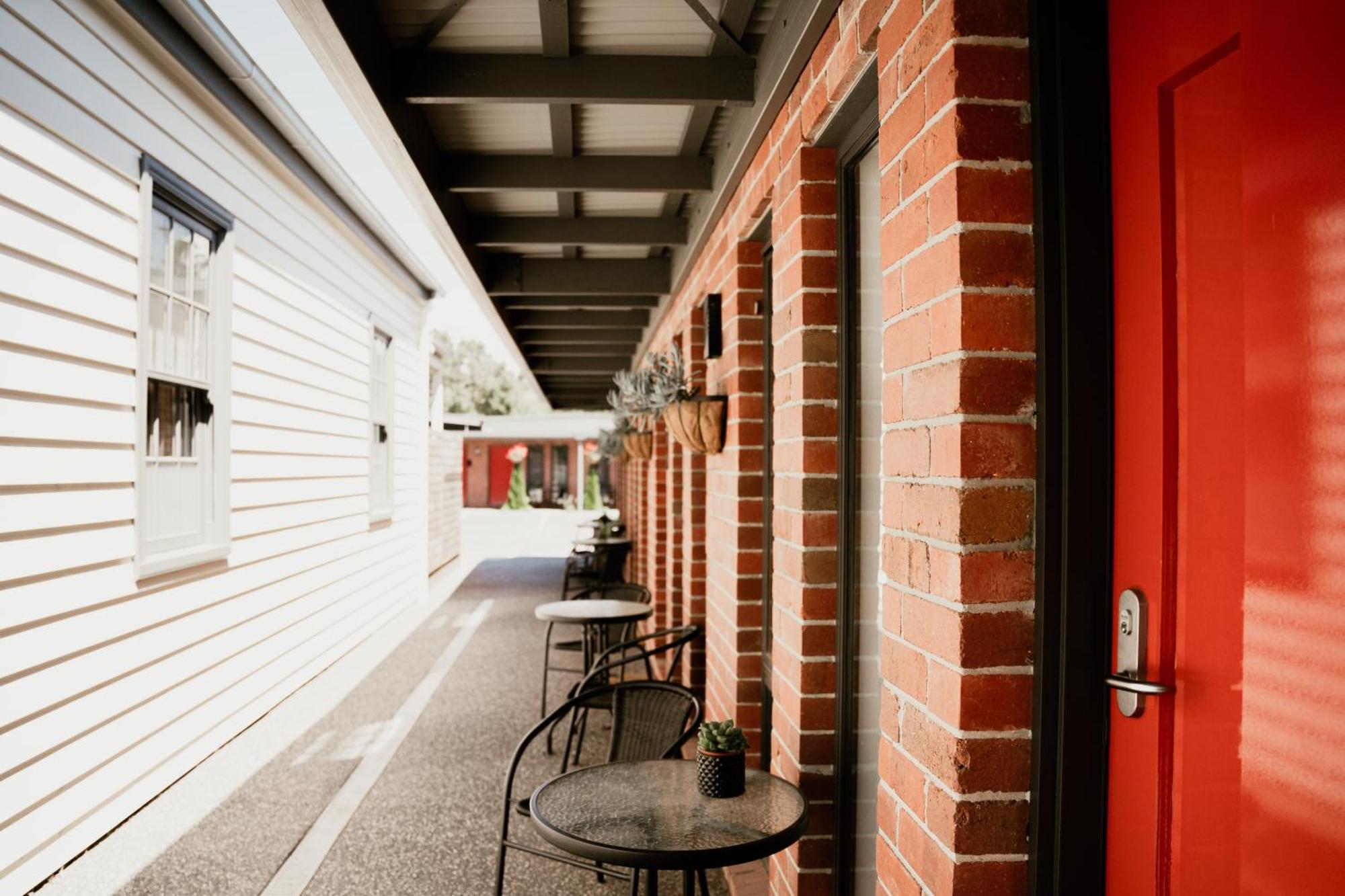 Daylesford Art Motel ภายนอก รูปภาพ The exterior of the building